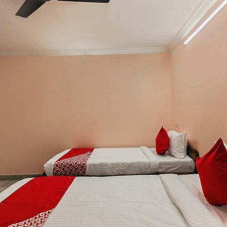 Oyo 23191 Flagship Hotel Raj Madan Ameerpet 하이데라바드 외부 사진