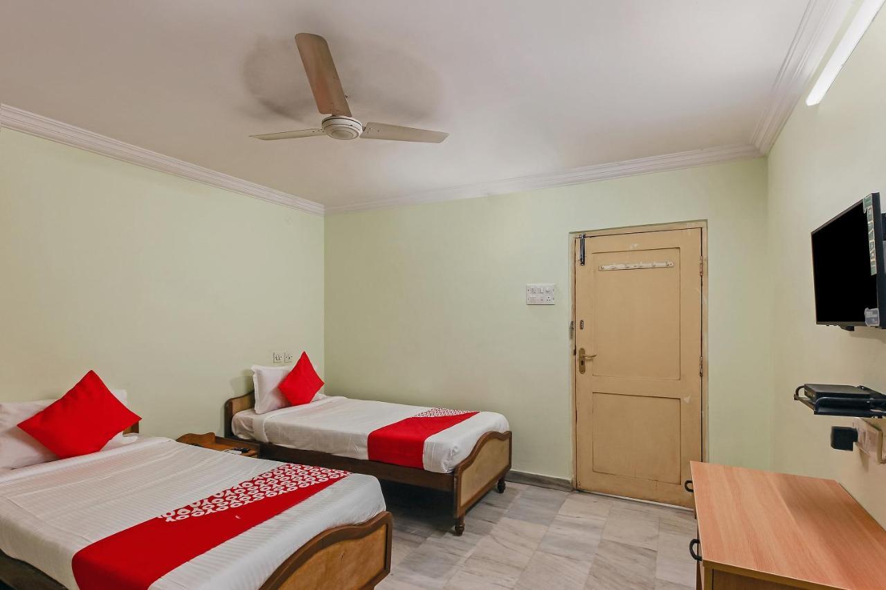 Oyo 23191 Flagship Hotel Raj Madan Ameerpet 하이데라바드 외부 사진