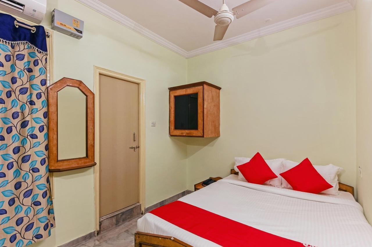 Oyo 23191 Flagship Hotel Raj Madan Ameerpet 하이데라바드 외부 사진