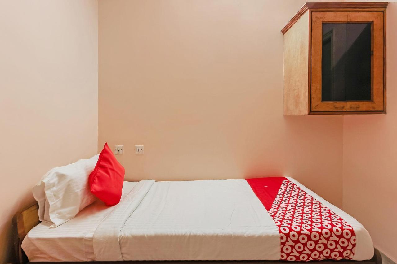 Oyo 23191 Flagship Hotel Raj Madan Ameerpet 하이데라바드 외부 사진