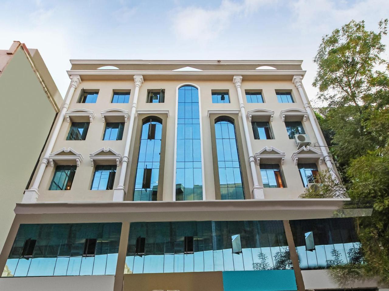 Oyo 23191 Flagship Hotel Raj Madan Ameerpet 하이데라바드 외부 사진